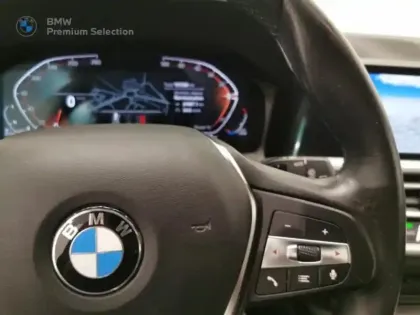 Photo 13 BMW Serie 3 Série 3 Touring 318dA MH 150ch Business Design