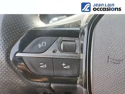 Photo 11 Peugeot 2008  PureTech 155 S&S EAT8