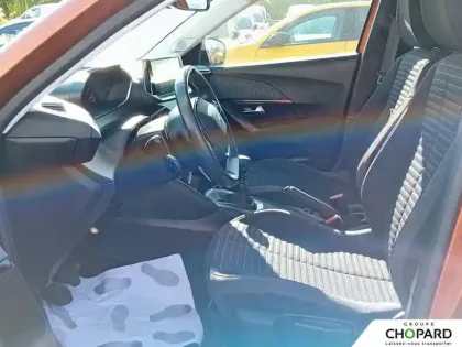 Photo 10 Peugeot 2008  PureTech 100 S&S BVM6