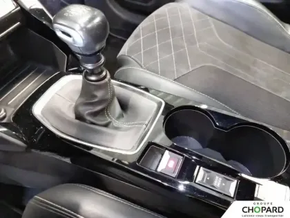 Photo 21 Peugeot 208  PureTech 100 S&S BVM6