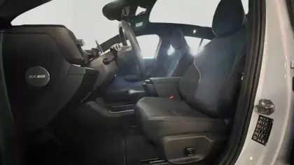 Photo 37 Volvo Ex30  Single Extended Range 272 ch 1EDT