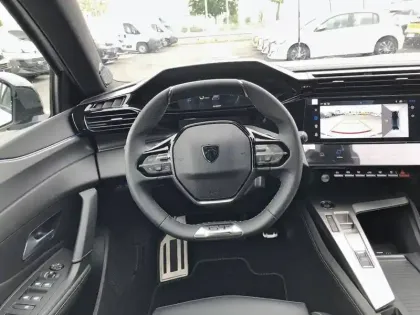 Photo 28 Peugeot 408  Electrique 58 kWh 210ch