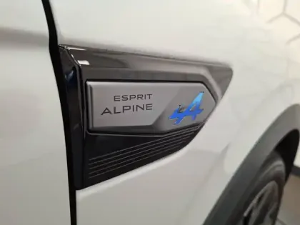 Photo 16 Renault Arkana  E-Tech full hybrid 145 GSR2