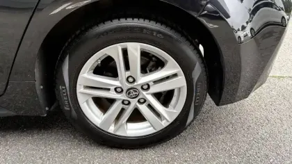 Photo 31 Toyota Corolla  Hybride 122h