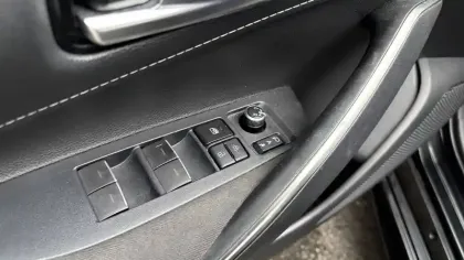 Photo 12 Toyota Corolla  Hybride 122h