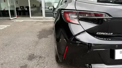 Photo 28 Toyota Corolla  Hybride 122h