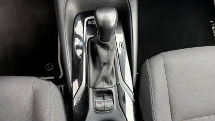 Photo 24 Toyota Corolla  Hybride 122h