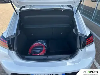 Photo 32 Peugeot 208  Electrique 50 kWh 136ch