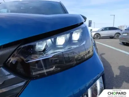 Photo 20 Peugeot 2008  Hybrid 145 e-DCS6