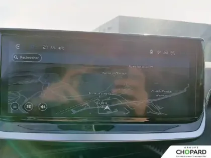 Photo 13 Peugeot 2008  Hybrid 145 e-DCS6