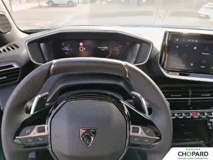 Photo 1 Peugeot 2008  Hybrid 145 e-DCS6