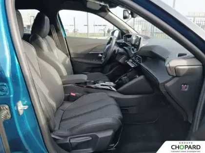 Photo 12 Peugeot 2008  Hybrid 145 e-DCS6