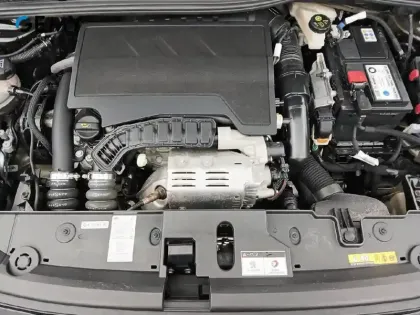 Photo 11 Peugeot 208  PureTech 100 S&S EAT8