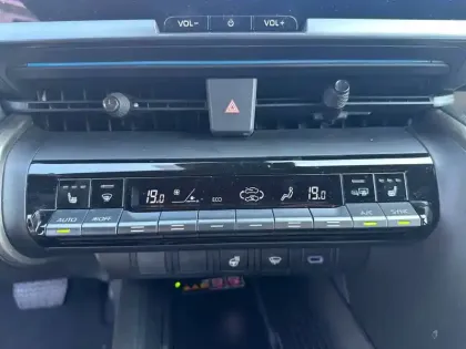 Photo 13 Toyota C-HR  Hybride 200