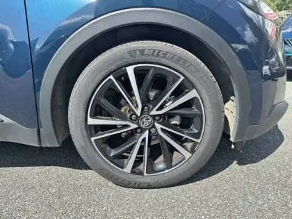 Photo 8 Toyota C-HR  Hybride 200
