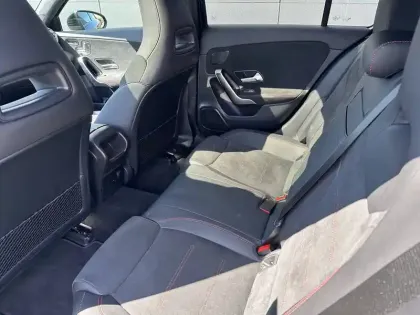 Photo 22 Mercedes Classe A  250 e 8G-DCT