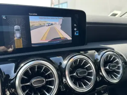 Photo 17 Mercedes Classe A  250 e 8G-DCT