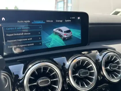 Photo 18 Mercedes Classe A  250 e 8G-DCT