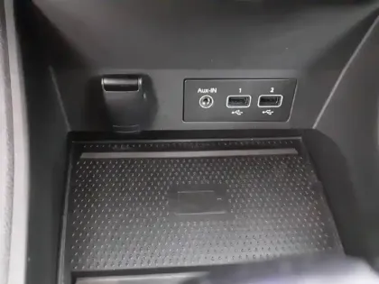 Photo 24 Renault Captur  E-Tech 145 - 21