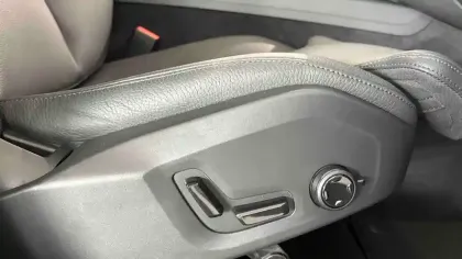 Photo 17 Volvo Xc60  T6 AWD Hybride rechargeable 253 ch+145 ch Geartronic 8