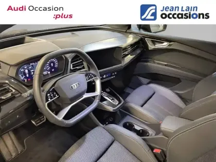 Photo 10 Audi Q4  e-tron 45 285 ch 82 kWh