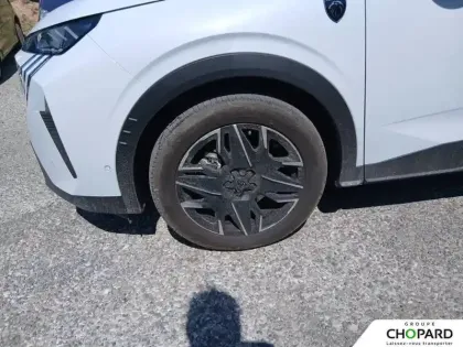 Photo 84 Peugeot 5008  Hybrid 145 e-DCS6