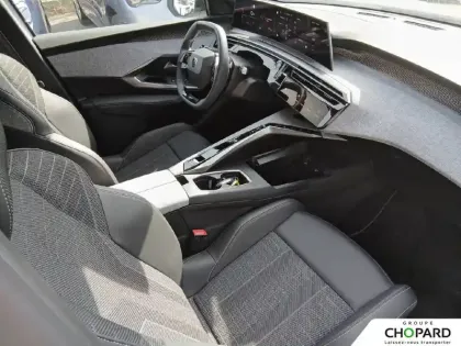 Photo 109 Peugeot 5008  Hybrid 145 e-DCS6