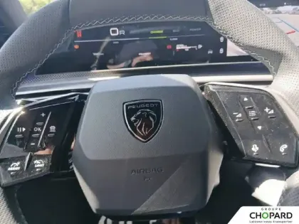 Photo 47 Peugeot 5008  Hybrid 145 e-DCS6