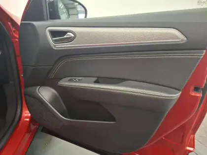 Photo 20 Renault Arkana  E-Tech full hybrid 145 GSR2