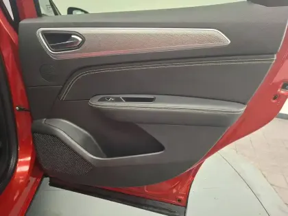 Photo 19 Renault Arkana  E-Tech full hybrid 145 GSR2