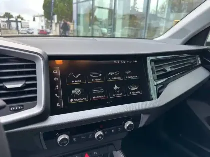 Photo 10 Audi A1  Sportback 30 TFSI 116 ch S tronic 7