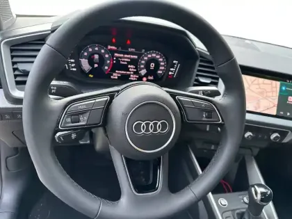 Photo 17 Audi A1  Sportback 30 TFSI 116 ch S tronic 7