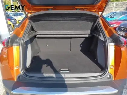 Photo 65 Peugeot 2008  PureTech 130 S&S BVM6