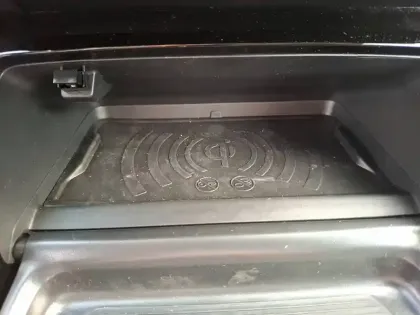 Photo 17 Peugeot 208  Hybrid 100 e-DCS6