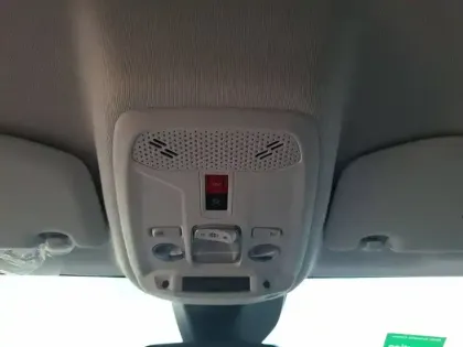 Photo 14 Peugeot 208  Hybrid 100 e-DCS6