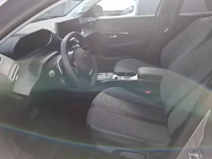 Photo 10 Peugeot 208  Hybrid 100 e-DCS6