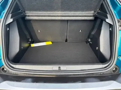 Photo 28 Peugeot 2008  Hybrid 145 e-DCS6