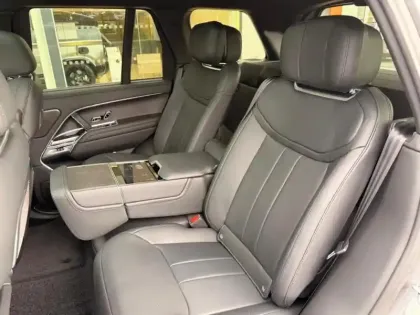 Photo 29 Land rover Range Rover  3.0 P550e 550ch PHEV Autobiography SWB