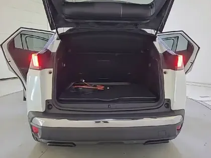 Photo 26 Peugeot 3008  Hybrid 225 e-EAT8