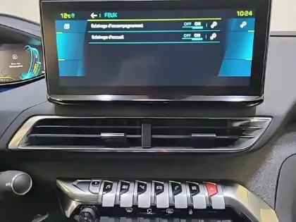 Photo 43 Peugeot 3008  Hybrid 225 e-EAT8