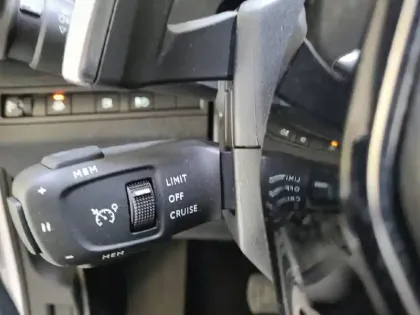 Photo 47 Peugeot 3008  Hybrid 225 e-EAT8