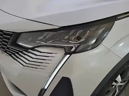 Photo 36 Peugeot 3008  Hybrid 225 e-EAT8