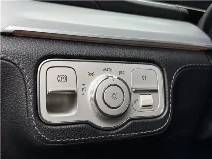 Photo 26 Mercedes GLE 300 D 9G-TRONIC 4MATIC