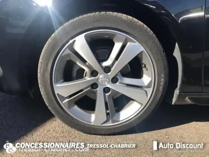 Photo 14 Peugeot 308  PureTech 130ch S&S EAT8 GT Line