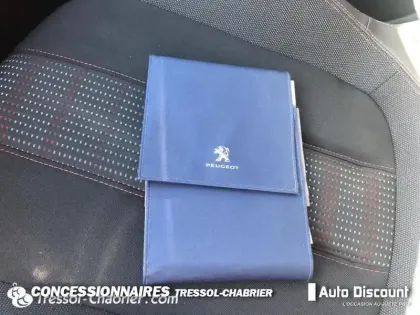 Photo 15 Peugeot 308  PureTech 130ch S&S EAT8 GT Line