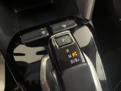 Photo 10 Opel Corsa  -e 136ch Edition