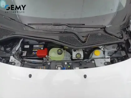 Photo 31 Renault Twingo  III Achat Intégral - 21