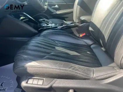 Photo 8 Peugeot 2008  PureTech 155 S&S EAT8