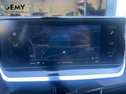 Photo 15 Peugeot 2008  PureTech 155 S&S EAT8