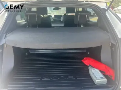 Photo 5 Peugeot 2008  PureTech 155 S&S EAT8